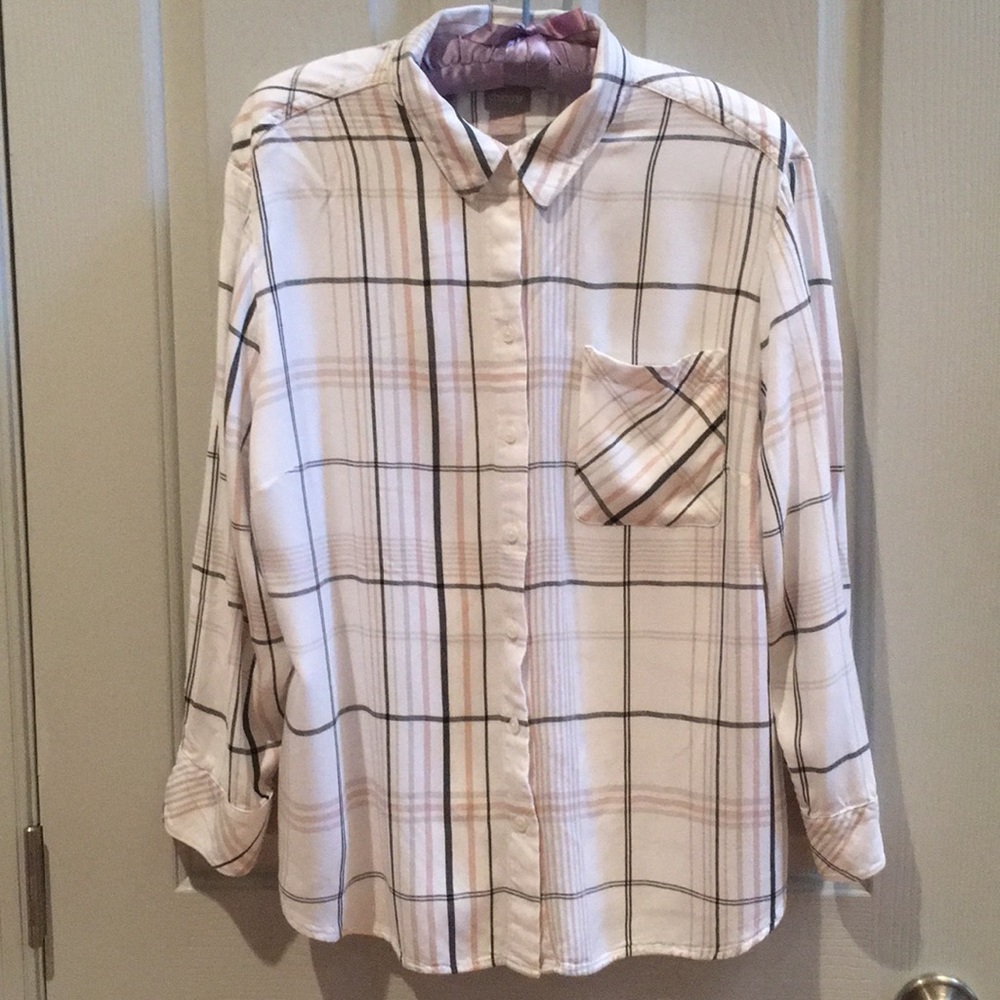 Chico’s patterned blouse